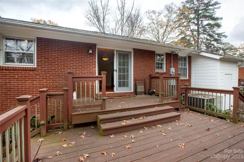 4018 Abbeydale Dr, Charlotte, NC 28205