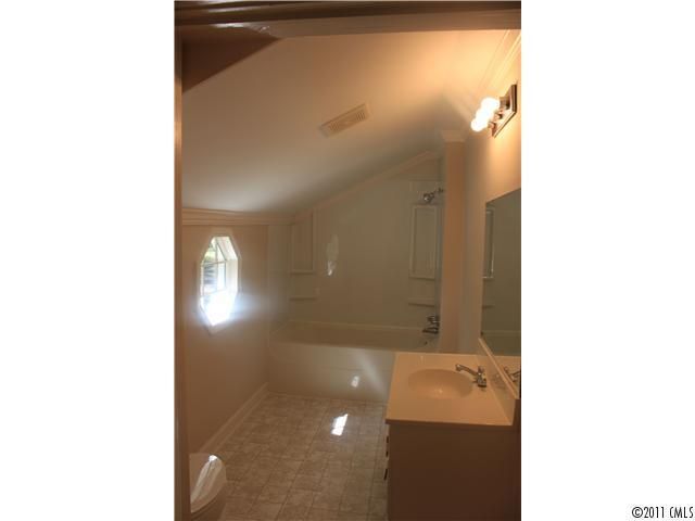 2968 Laboratory Rd, Lincolnton, NC 28092