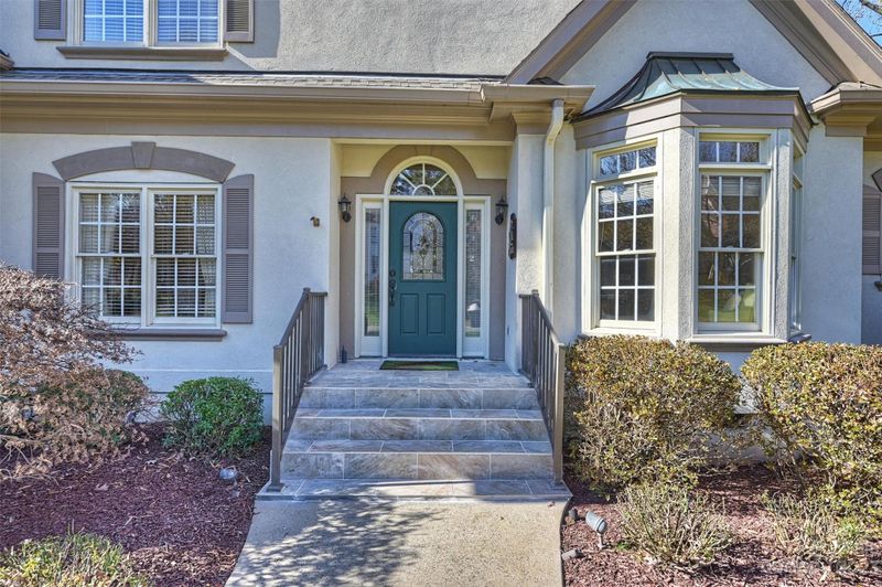 18801 Maplecroft Lake Ln, Davidson, NC 28036