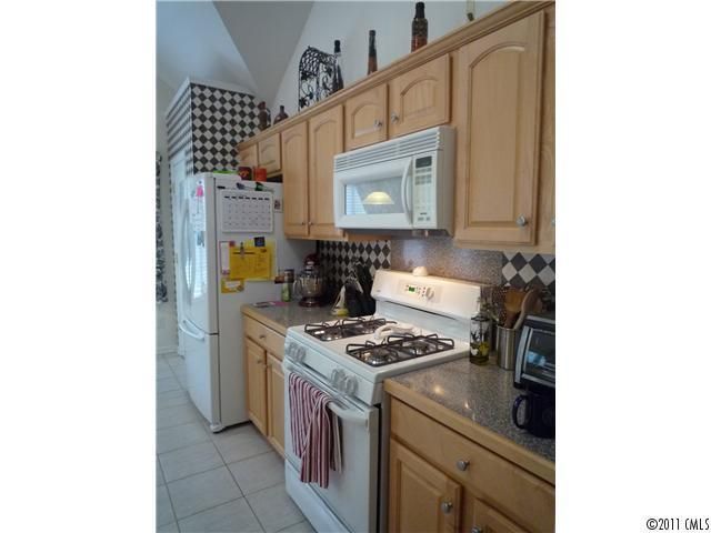 7176 Quail Hunt Dr, Stanley, NC 28164