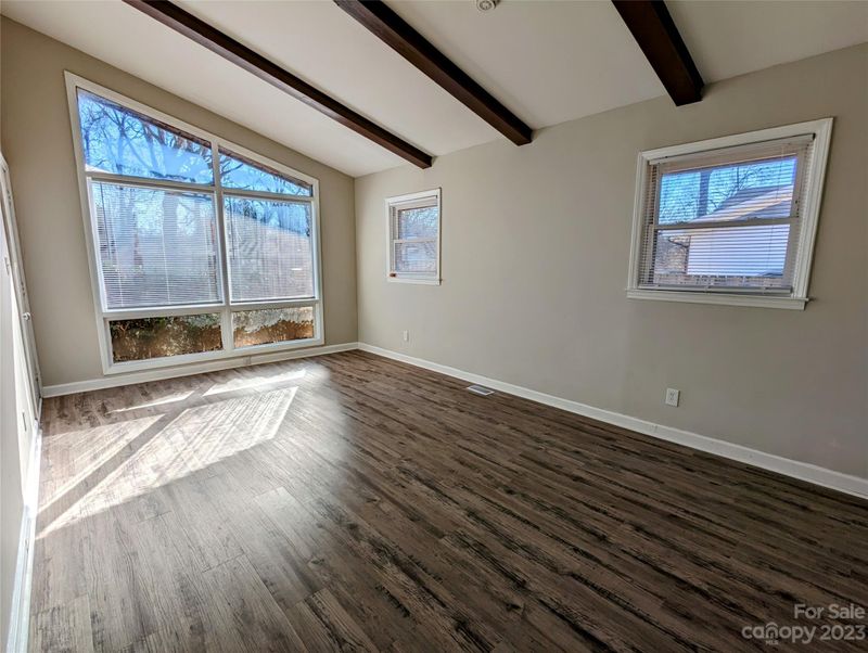 841 Squirrel Hill Rd, Charlotte, NC 28213