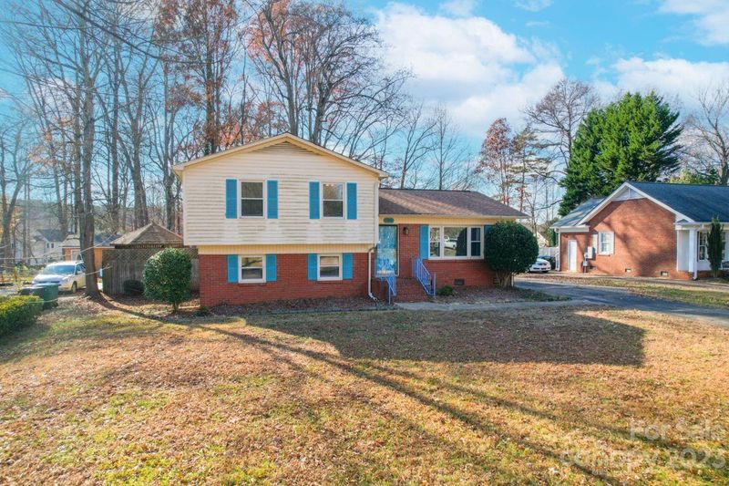 11308 Gladewater Dr, Matthews, NC 28105