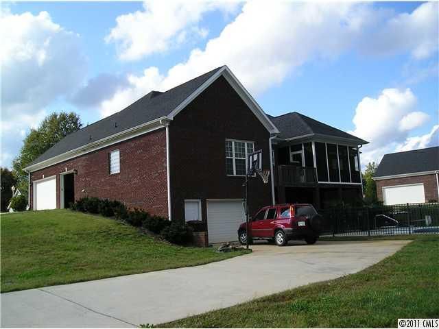 109 Dove Field Dr, Belmont, NC 28012