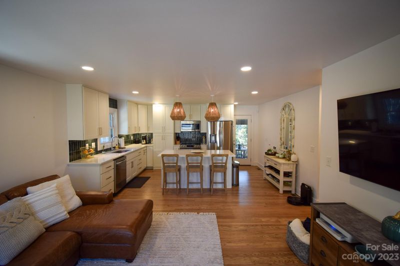 3836 Litchfield Rd, Charlotte, NC 28211