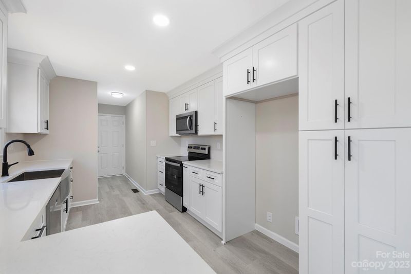 4210 Wrentree Dr, Dallas, NC 28034