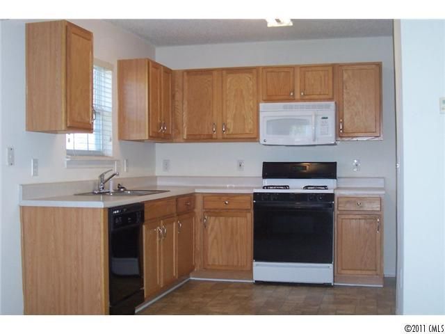4445 Devonhill Ln, Charlotte, NC 28269
