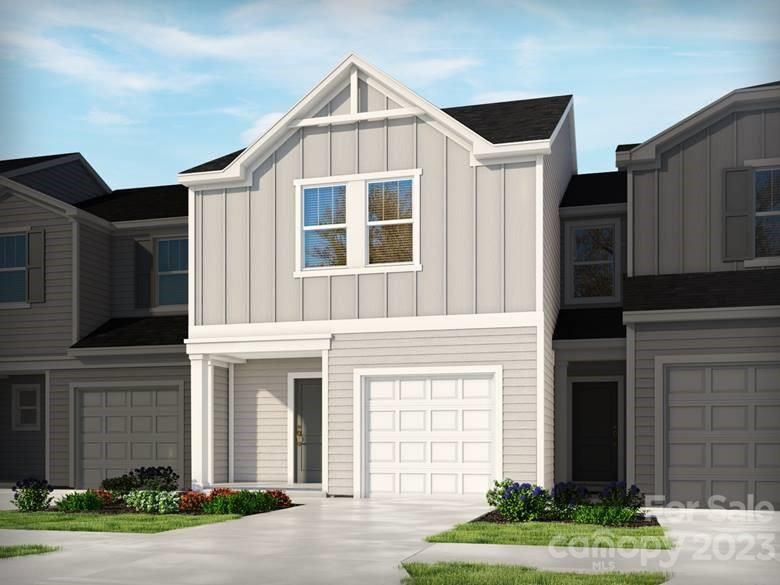 1062 Plumcrest Dr, Charlotte, NC 28216