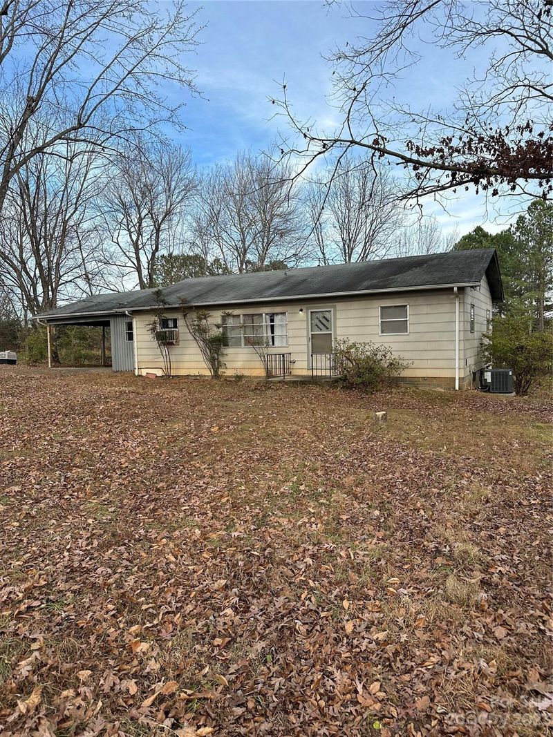 4198 Cat Square Rd, Vale, NC 28168