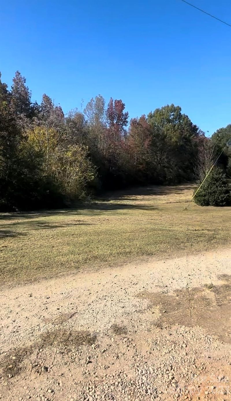 372 Hambright Rd, Clover, SC 29710