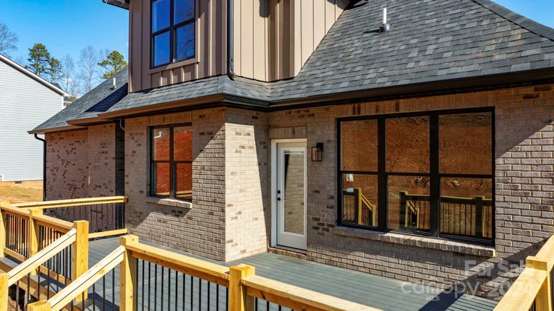 5135 Mark Dr NE, Hickory, NC 28601