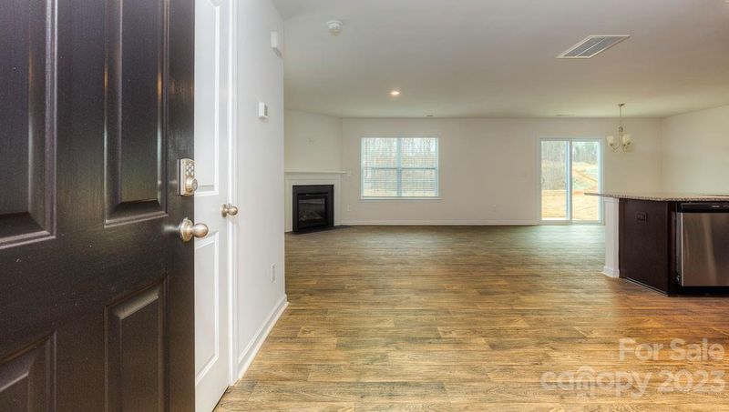 1370 Mifflin Ln, Dallas, NC 28034