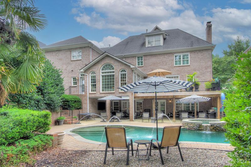 1200 Lost Oak Rd, Charlotte, NC 28270