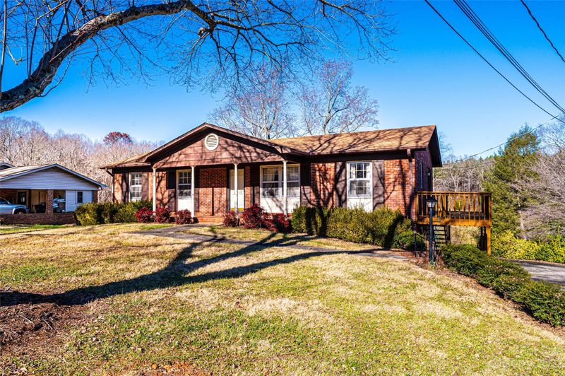 1603 5th St NE, Conover, NC 28613