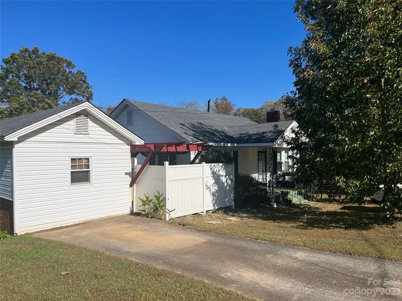 104 Church St, High Shoals, NC 28077