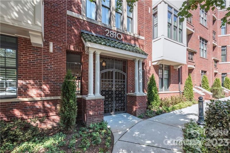 2810 Selwyn Ave #324, Charlotte, NC 28209