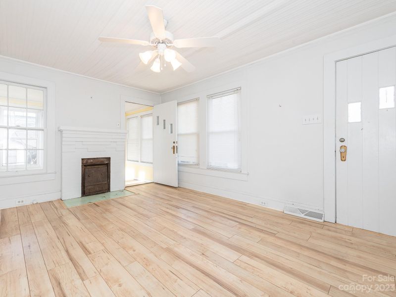504 Coach St, Kannapolis, NC 28083