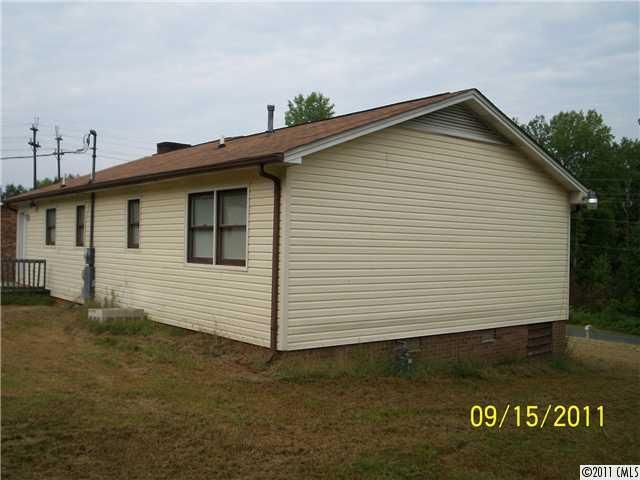 4519 Longbriar Dr, Gastonia, NC 28056