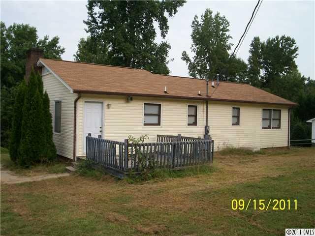 4519 Longbriar Dr, Gastonia, NC 28056