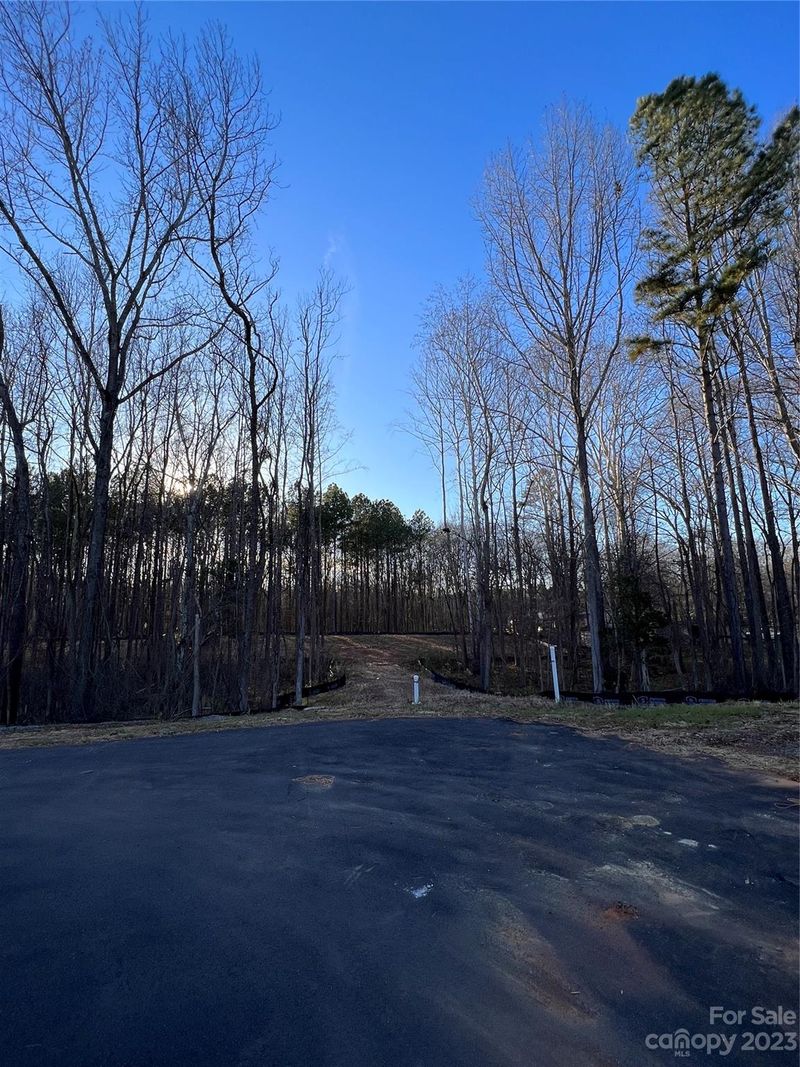 10216 Idlewild Rd, Matthews, NC 28105