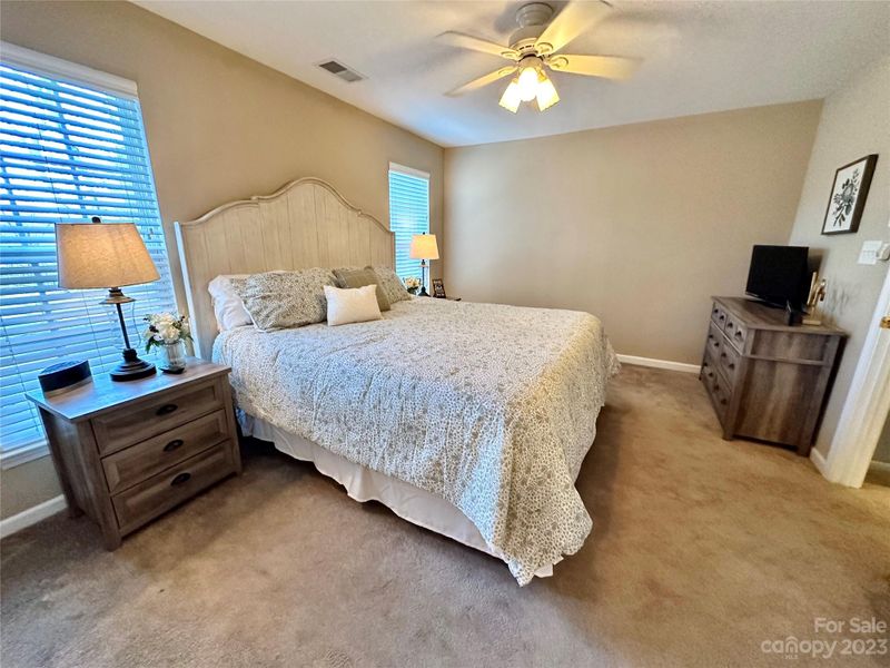8056 Sapwood Ct, Matthews, NC 28104