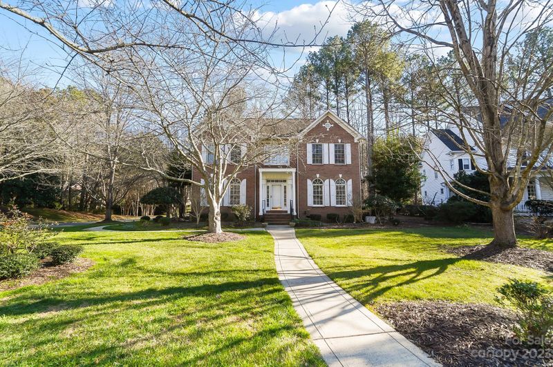 4408 Shadow Cove Ln, Charlotte, NC 28216