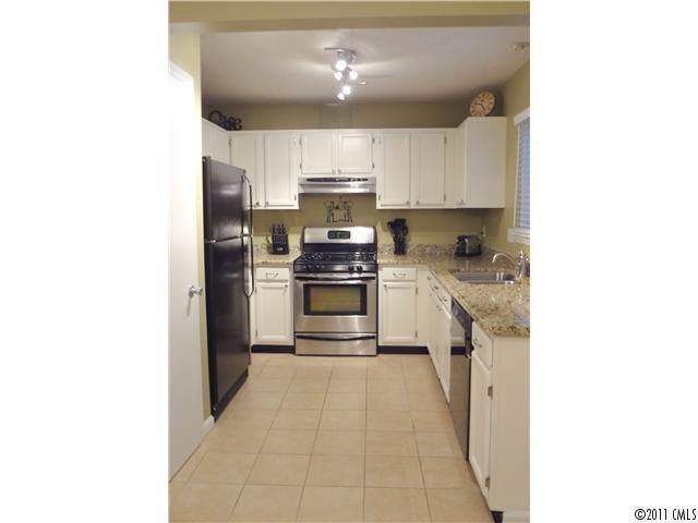 6624 Thamesmead Ln, Mint Hill, NC 28227