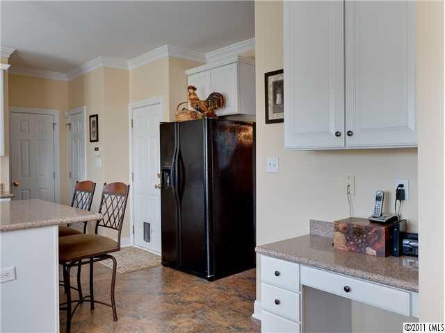 4911 Shannamara Dr, Matthews, NC 28104