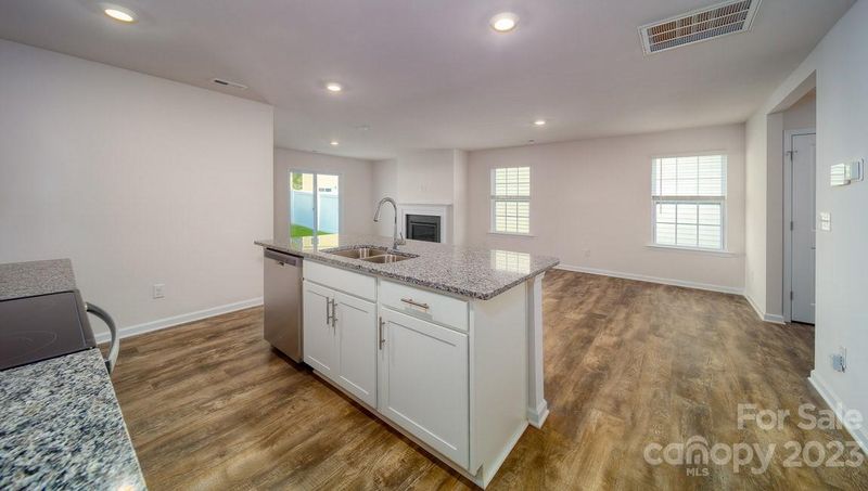 1378 Mifflin Ln, Dallas, NC 28034