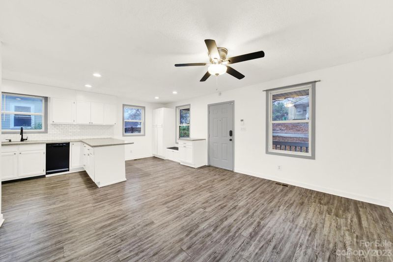 2109 Rush Wind Dr, Charlotte, NC 28206
