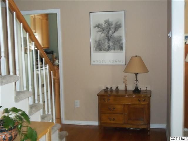105 W High Ridge Ct, Mount Holly, NC 28120