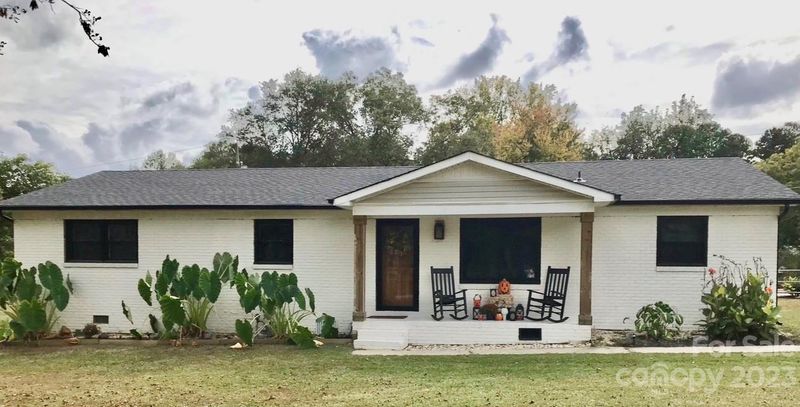 1767 W Meeting St, Lancaster, SC 29720