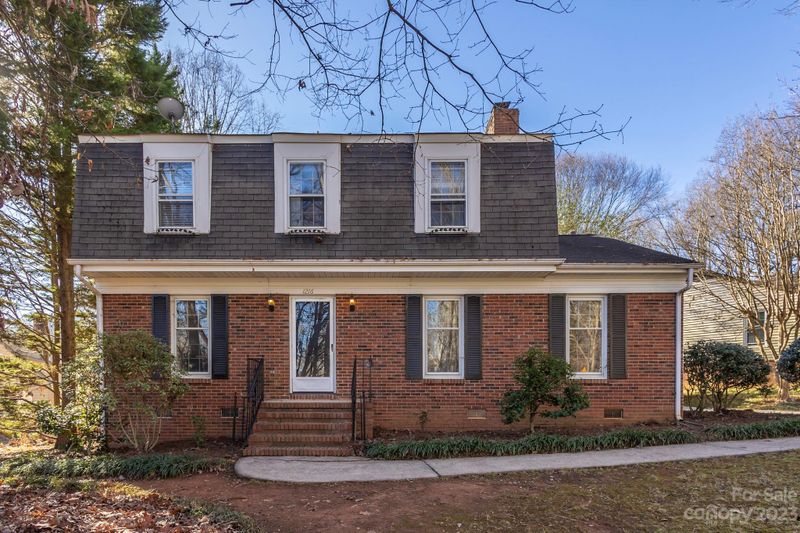 1216 Longbrook Dr, Charlotte, NC 28270
