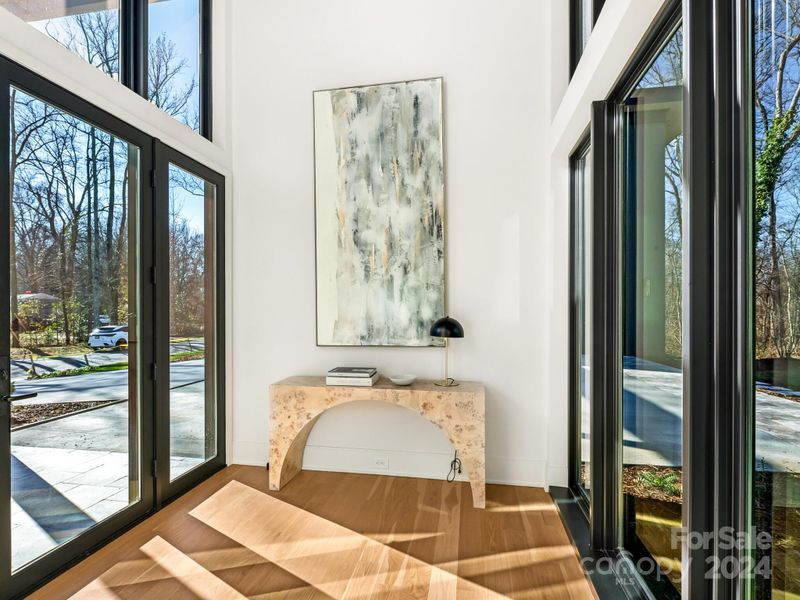 326 Meadowbrook Rd, Charlotte, NC 28211