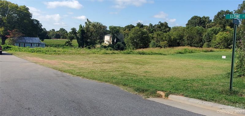 616 Monroe St, Statesville, NC 28677