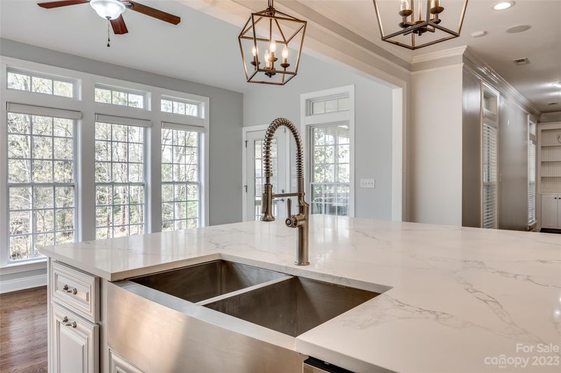 16420 Woolwine Rd, Charlotte, NC 28278