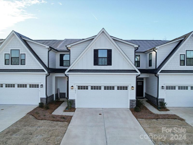 7055 Old Evergreen Pw, Indian Trail, NC 28079