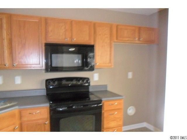 150 Limerick Rd #B, Mooresville, NC 28115