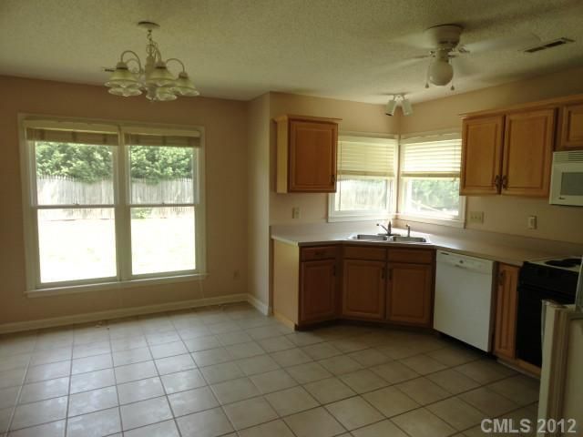 315 Savannah Ln, Fort Mill, SC 29708