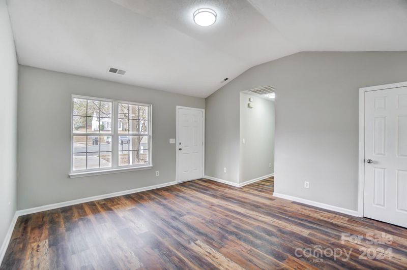 3040 Westwinds Ct, Charlotte, NC 28214