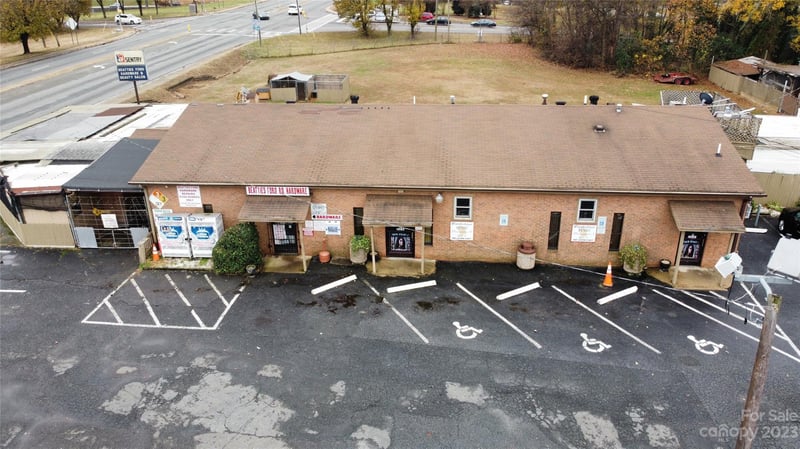2731 Beatties Ford Rd, Charlotte, NC 28216