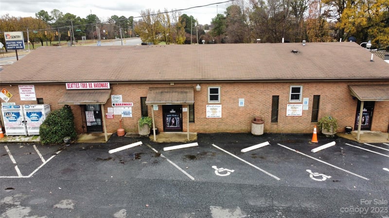 2731 Beatties Ford Rd, Charlotte, NC 28216