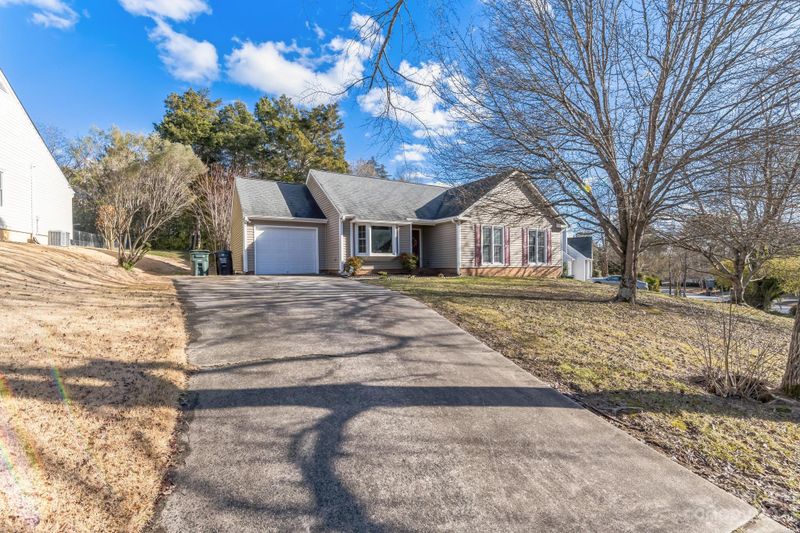 315 Windrose Ln SW, Concord, NC 28025