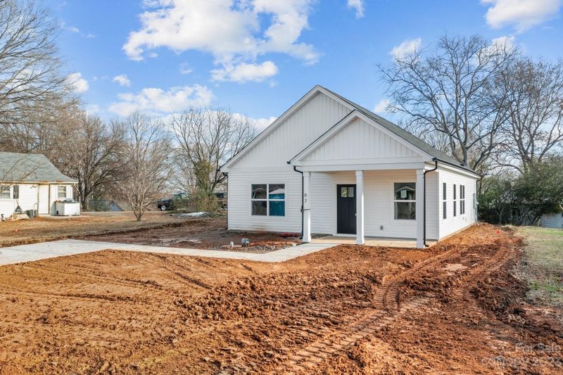 67 4th St, Concord, NC 28027