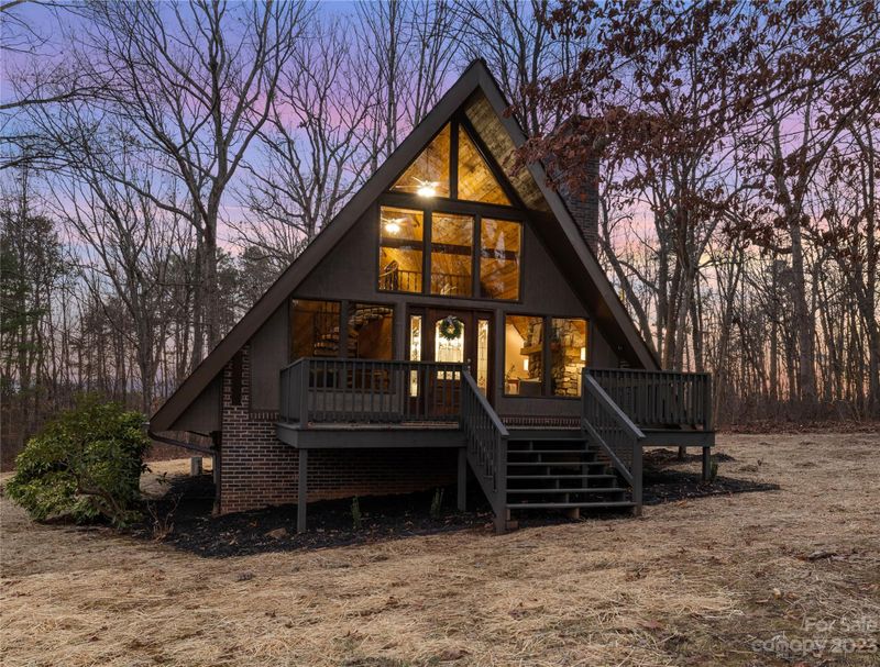 1859 Oleander Dr, Conover, NC 28613