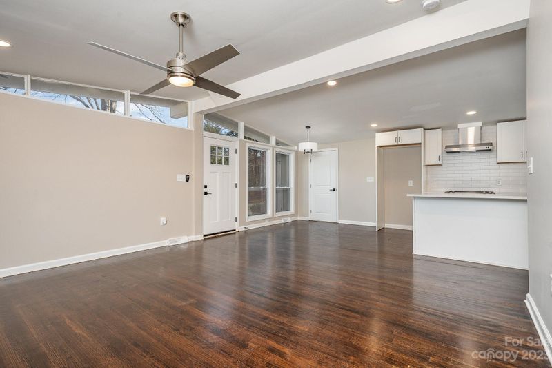 3444 Manchester Dr, Charlotte, NC 28217