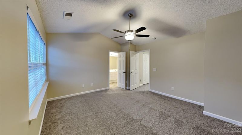 6088 Cougar Ln, Charlotte, NC 28269