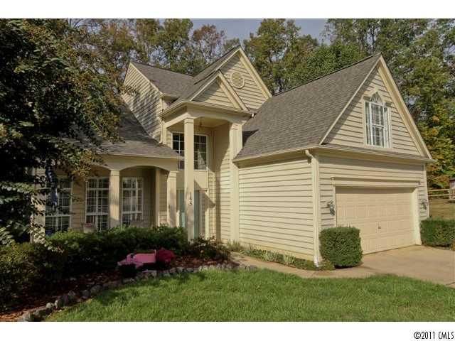 165 Creekside Dr, Fort Mill, SC 29715