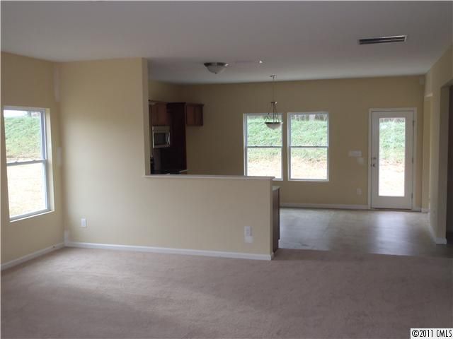 958 Pointe Andrews Dr #10, Concord, NC 28025