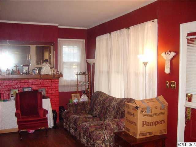 801 E Kingston Dr, Charlotte, NC 28203