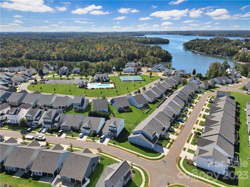 11252 Island View Ln, Lancaster, SC 29720